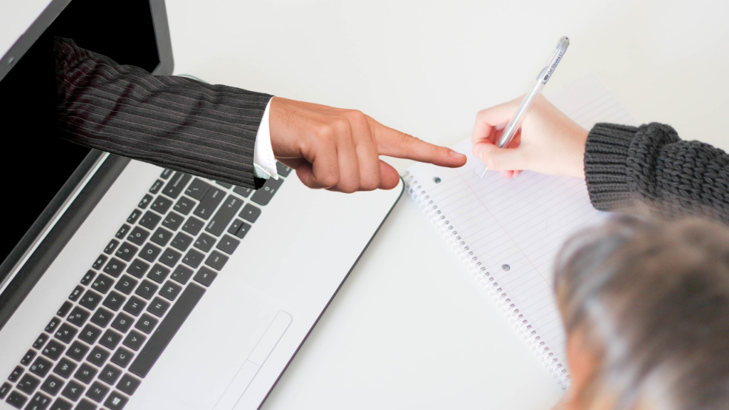 Digital Marketing Strategies for E-learning Course